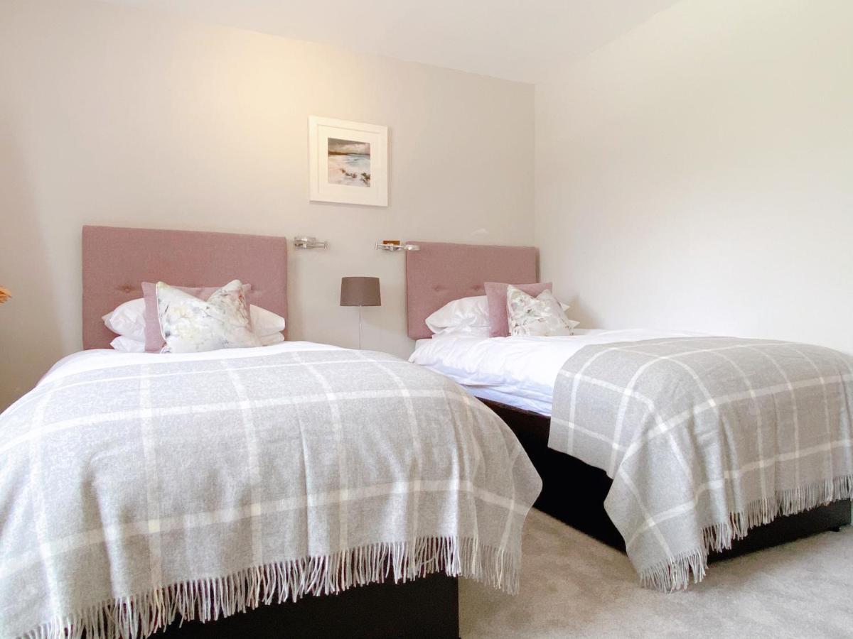 Cairngorm Guest House Авимор Екстериор снимка