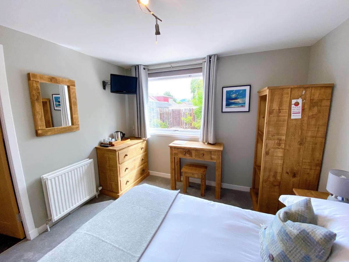 Cairngorm Guest House Авимор Екстериор снимка