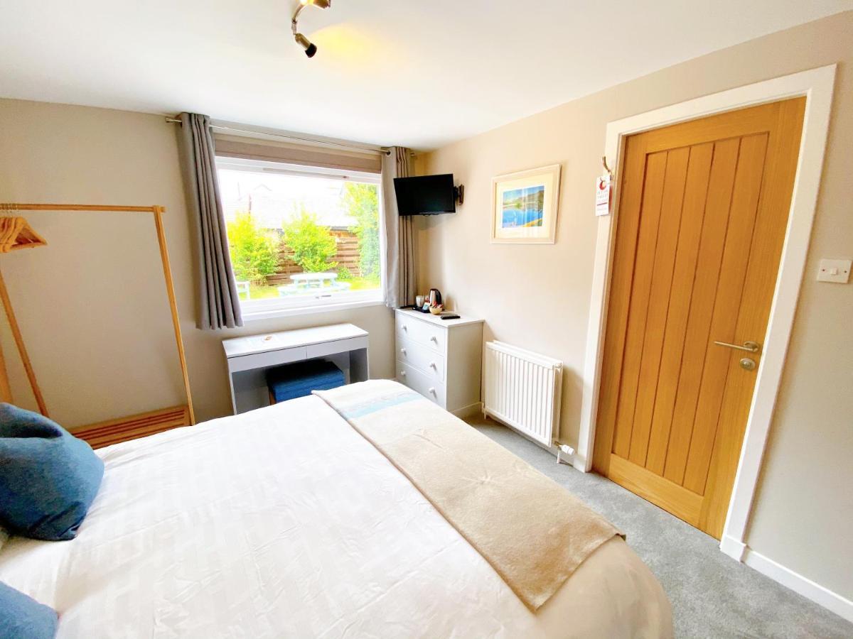 Cairngorm Guest House Авимор Екстериор снимка