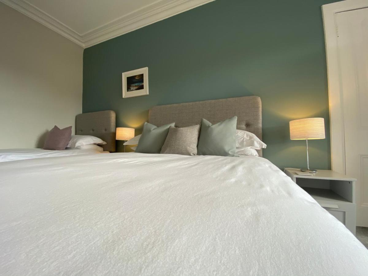 Cairngorm Guest House Авимор Екстериор снимка