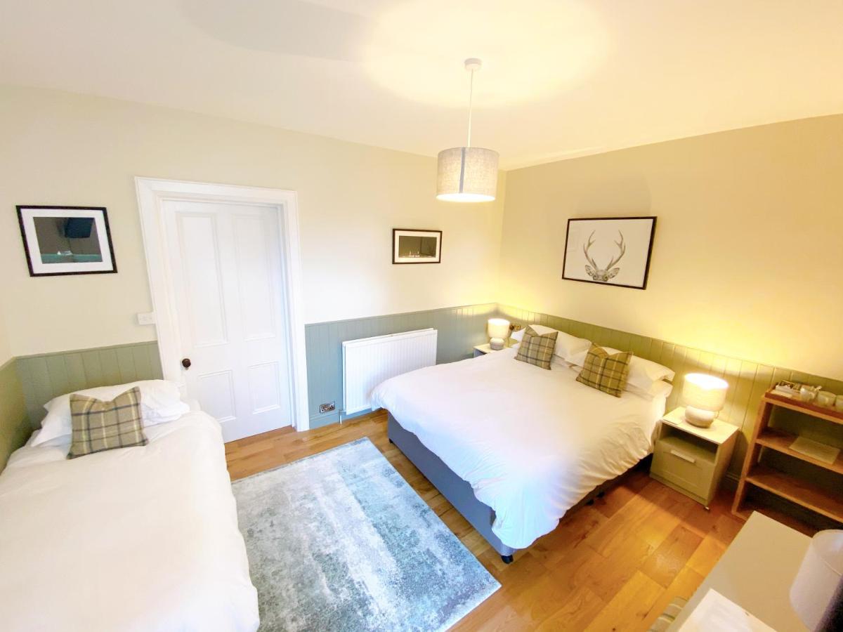 Cairngorm Guest House Авимор Екстериор снимка