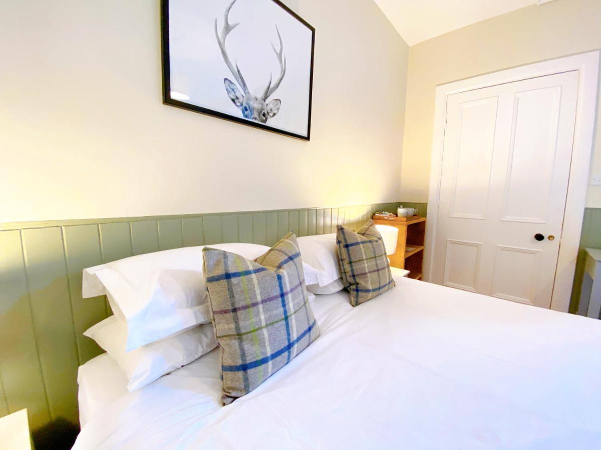 Cairngorm Guest House Авимор Екстериор снимка
