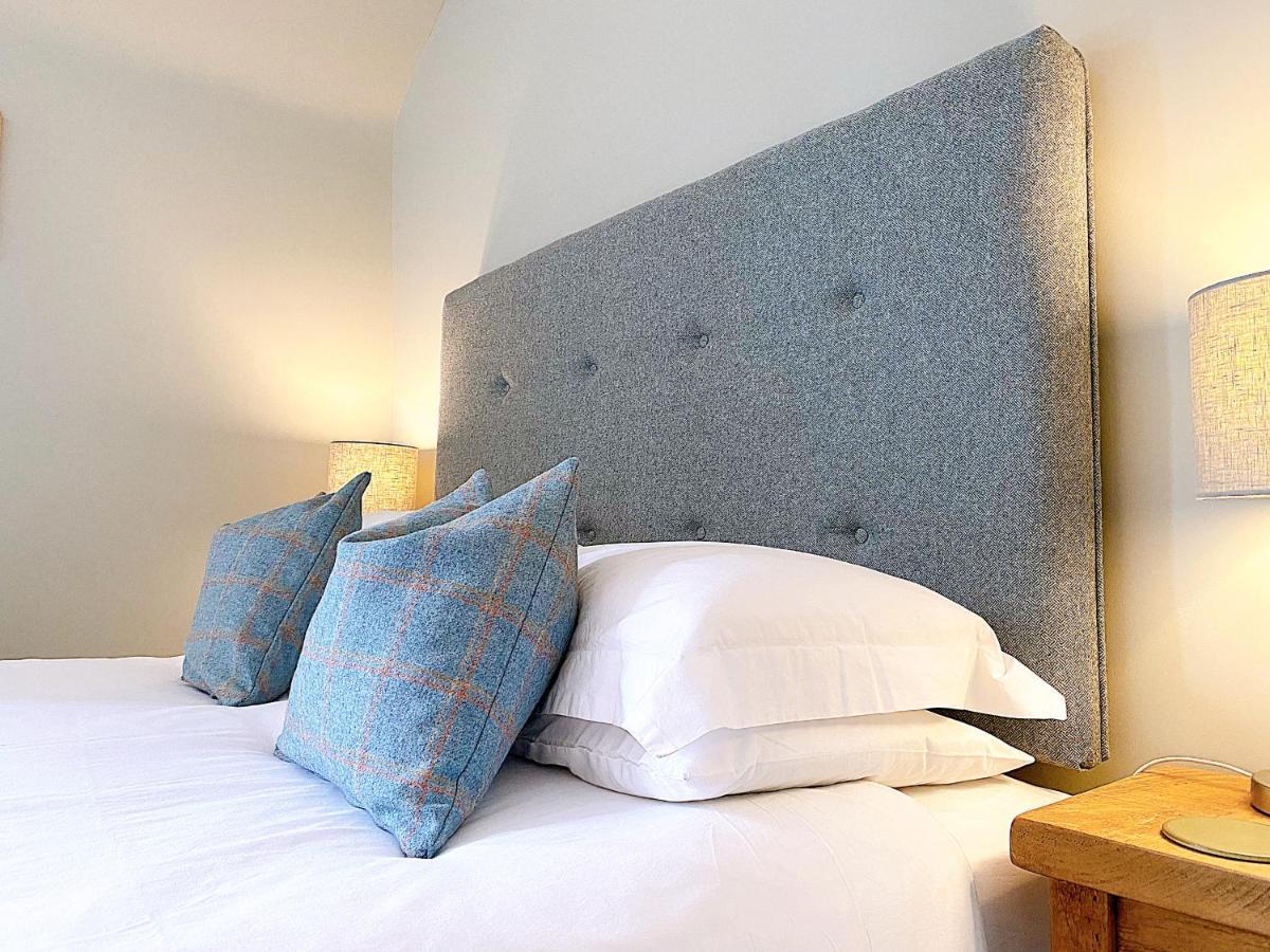 Cairngorm Guest House Авимор Екстериор снимка